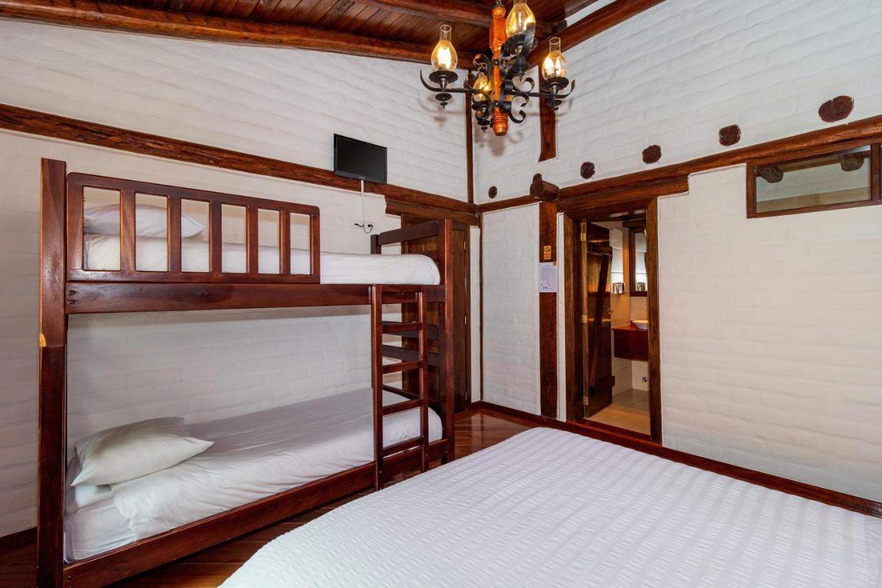 Hotel Ile Banos  Ngoại thất bức ảnh